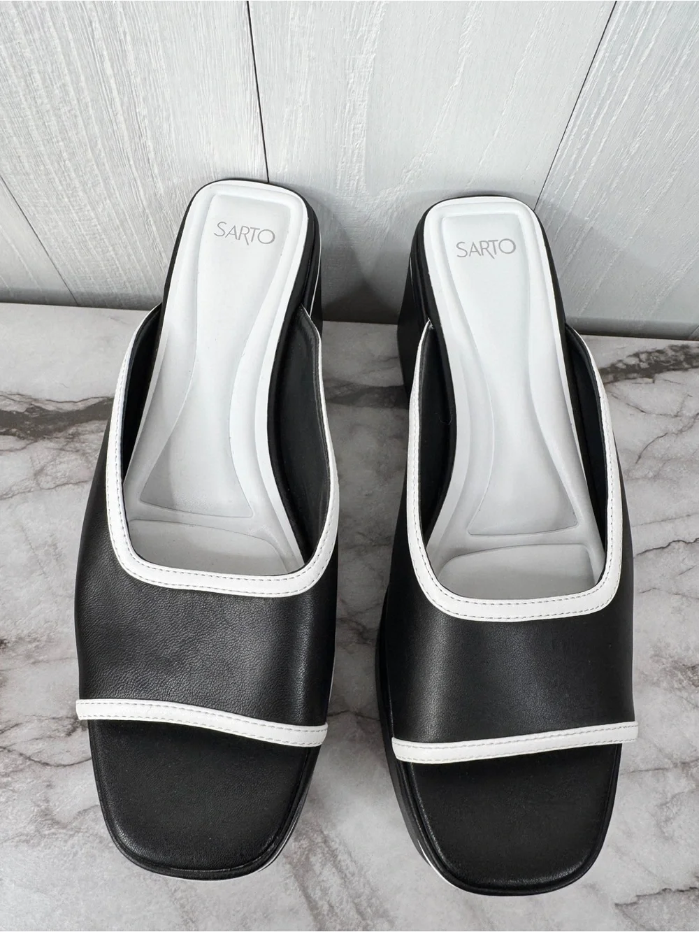 SARTO By Franco Sarto Black and White Platform Slide